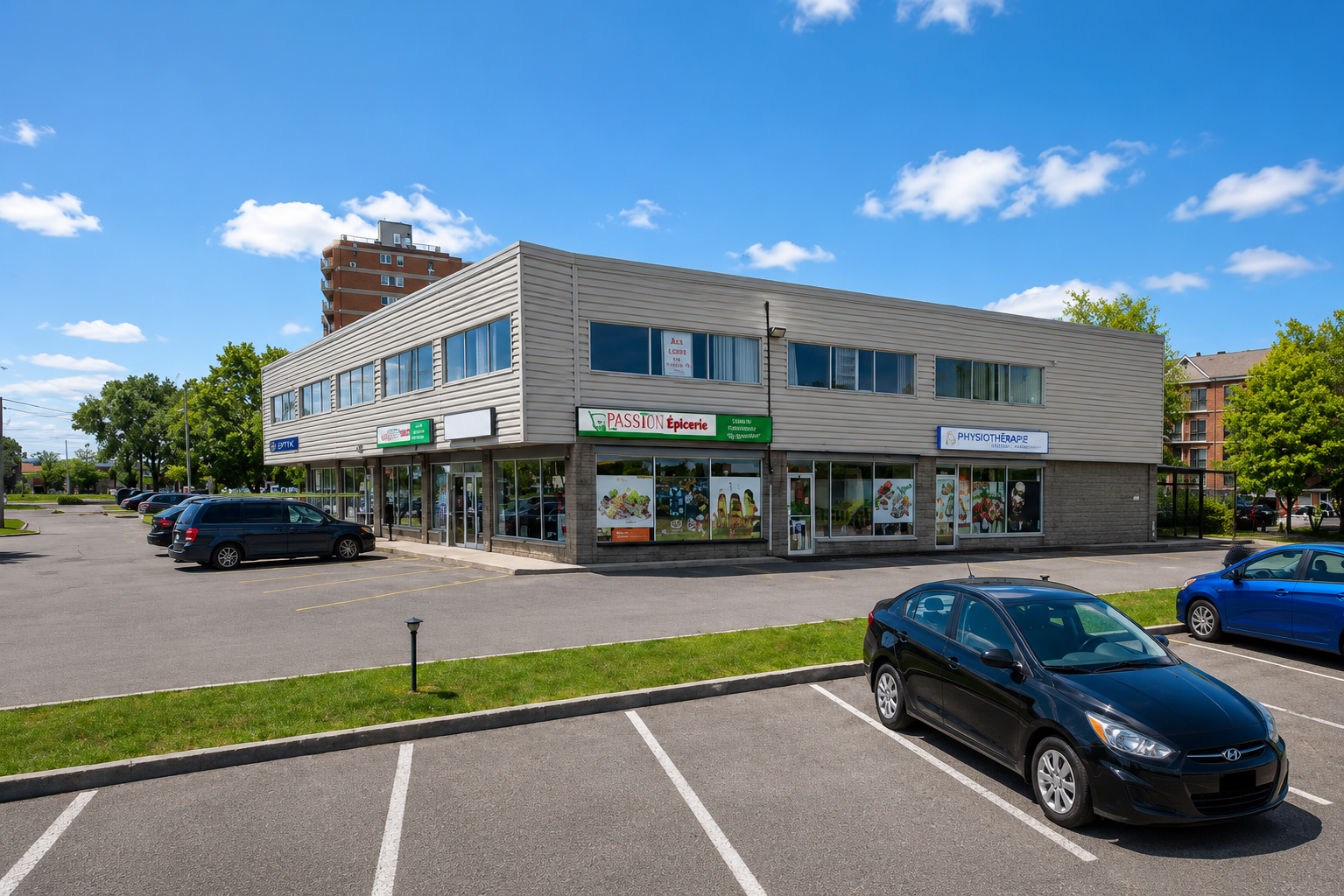 735 Blvd Wilfred Hamel image 2