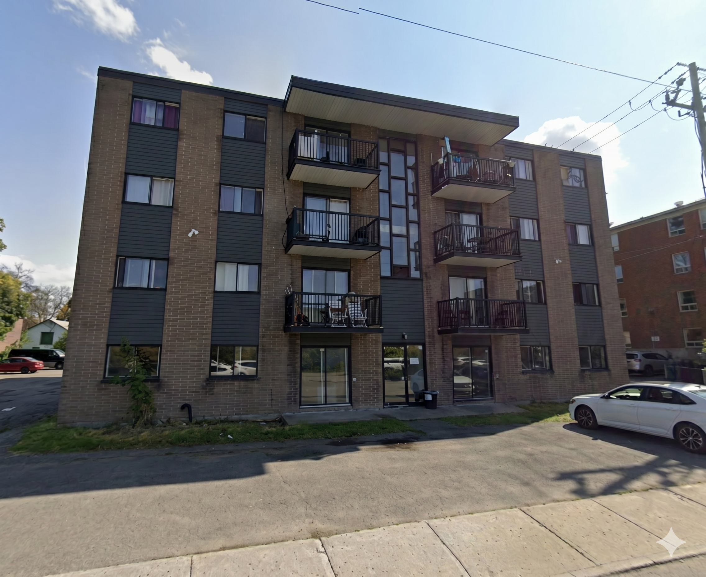 2901-2903-2905 Chemin Royal image 2