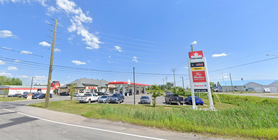 En route - 201 Rue Payette, L'Épiphanie, QC J5X 3A1